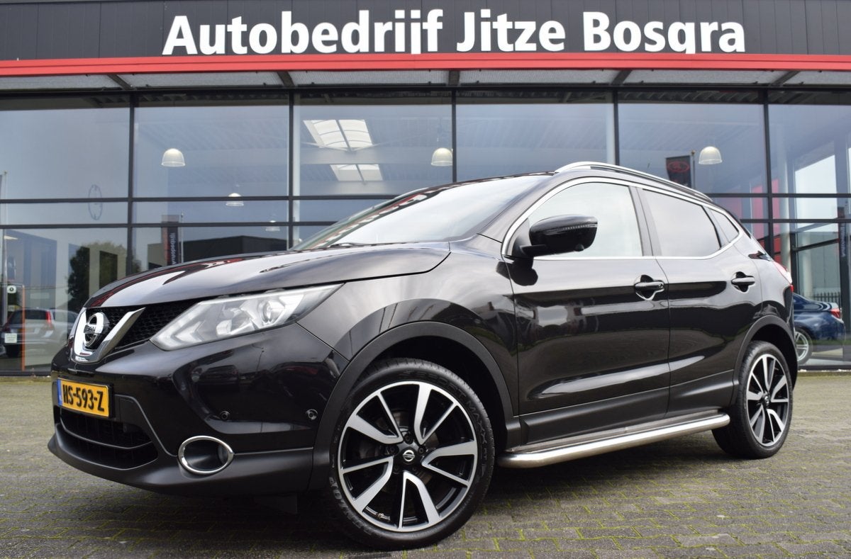 Nissan QASHQAI 1.6 164pk Tekna Panoramadak | Zwart Leder | L, 1618 cc, Gebruikt, 4 cilinders, Zwart