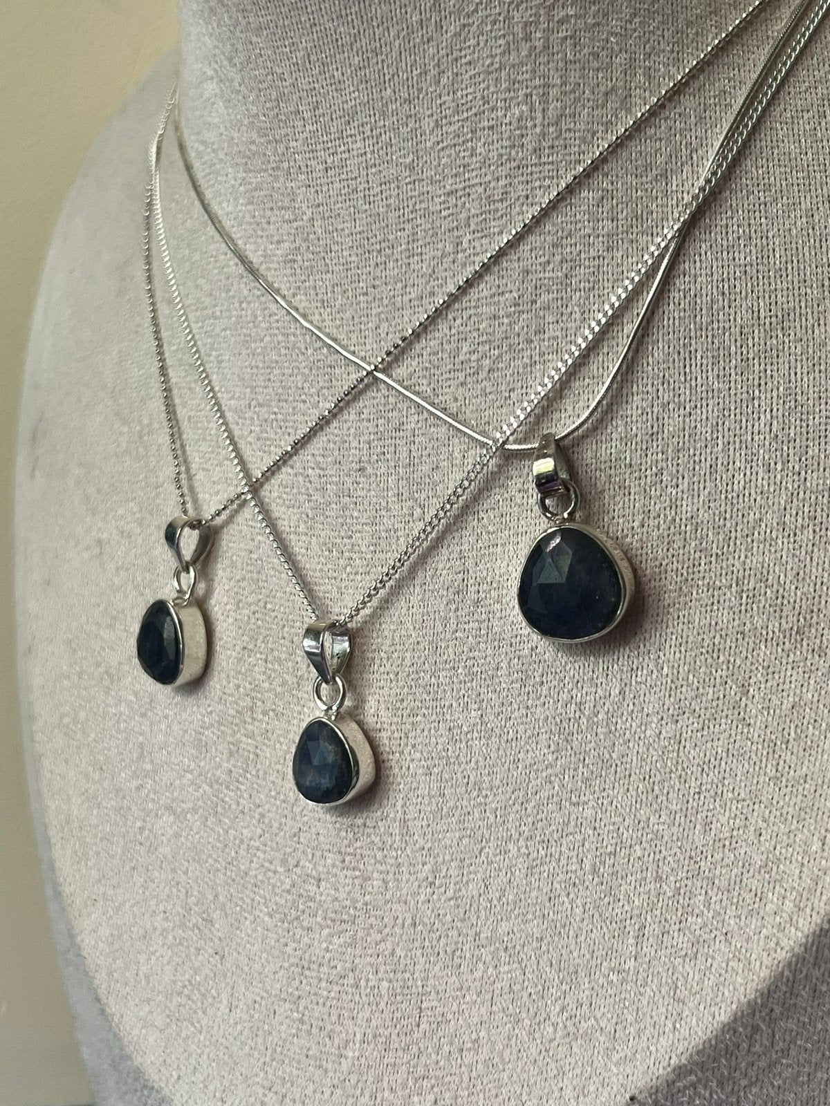 Saffier hanger beschermt inzicht voorspoed uniek magie power, Sieraden, Tassen en Uiterlijk, Ringen, Blauw, Magnolia11, Nieuw