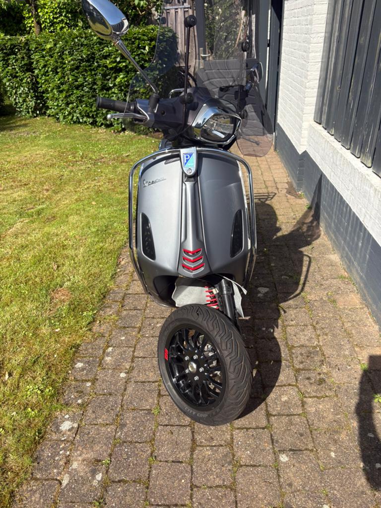 Vespa Sprint S - Schadescooter - 2018, Ophalen, Gebruikt, Maximaal 45 km/u, Vespa S