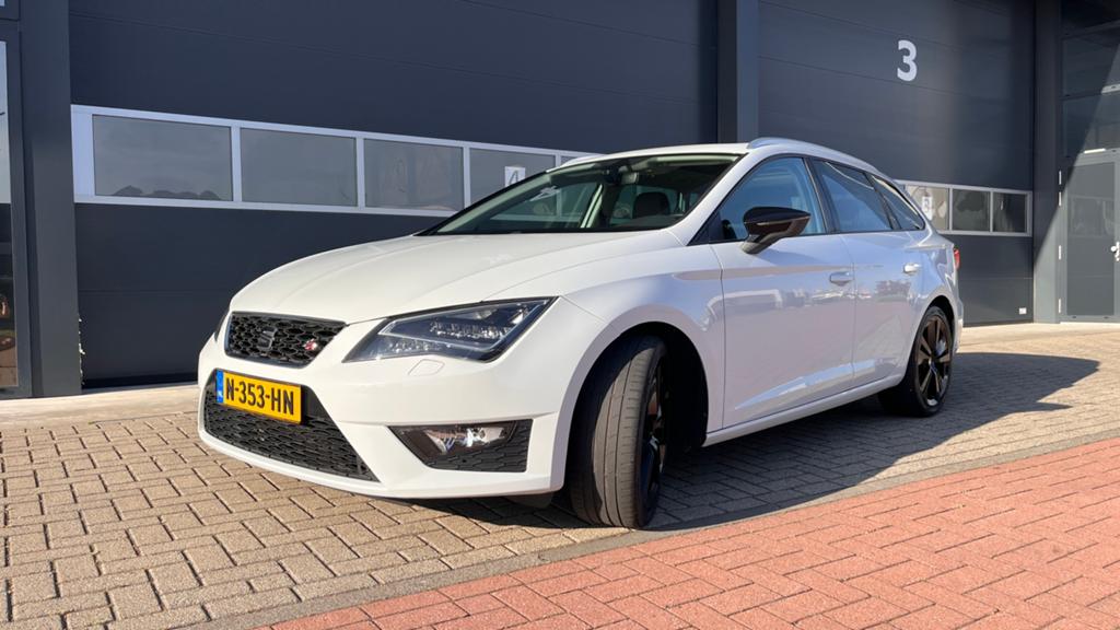 Seat Leon 1.8 TSI 180PK Dsg-7 2016 Wit, Leder en Stof, Wit, Stationwagon, Particulier