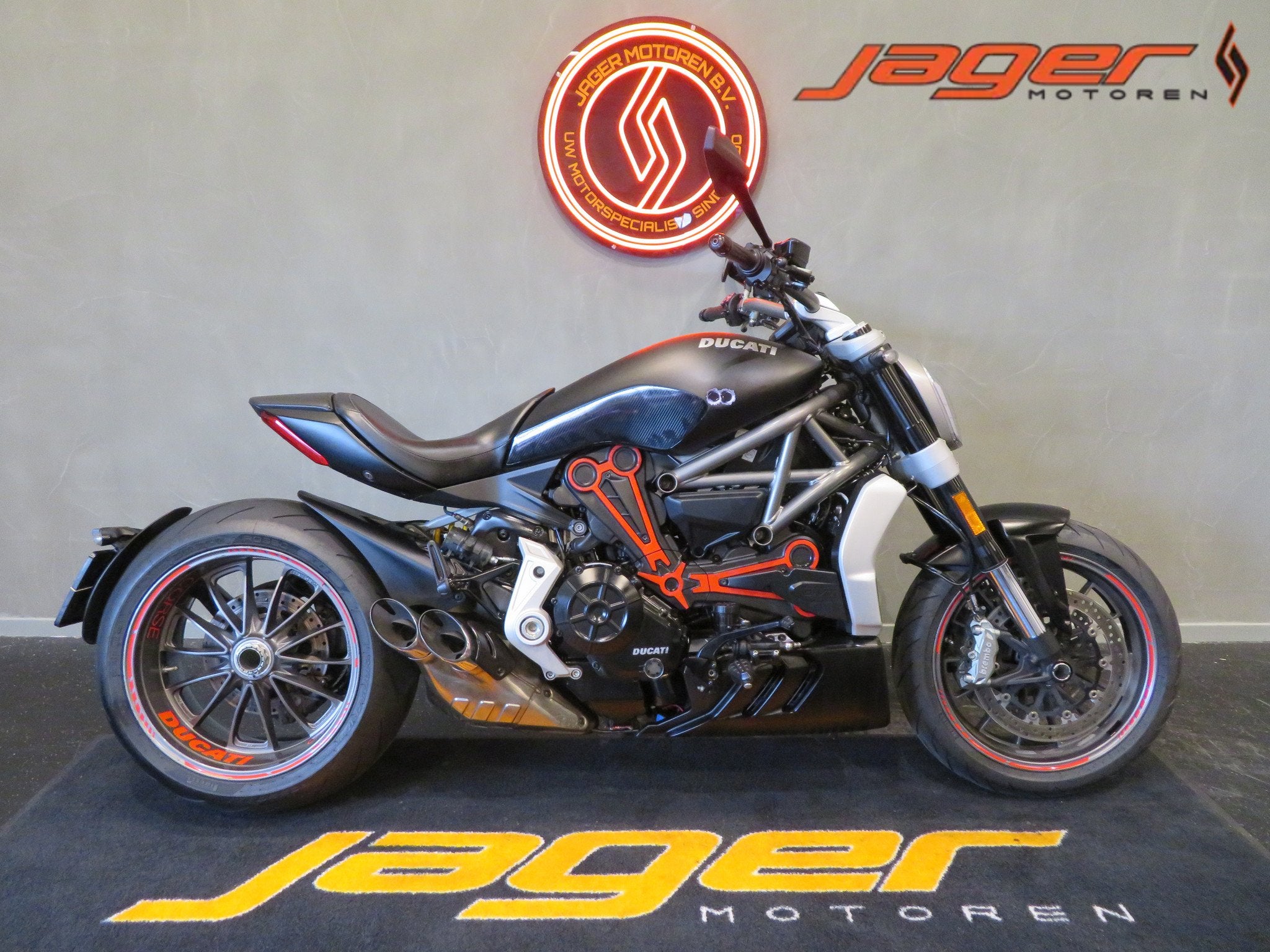 Ducati XDIAVEL X DIAVEL PERFECT! HISTORY (bj 2016), Bedrijf, Naked bike