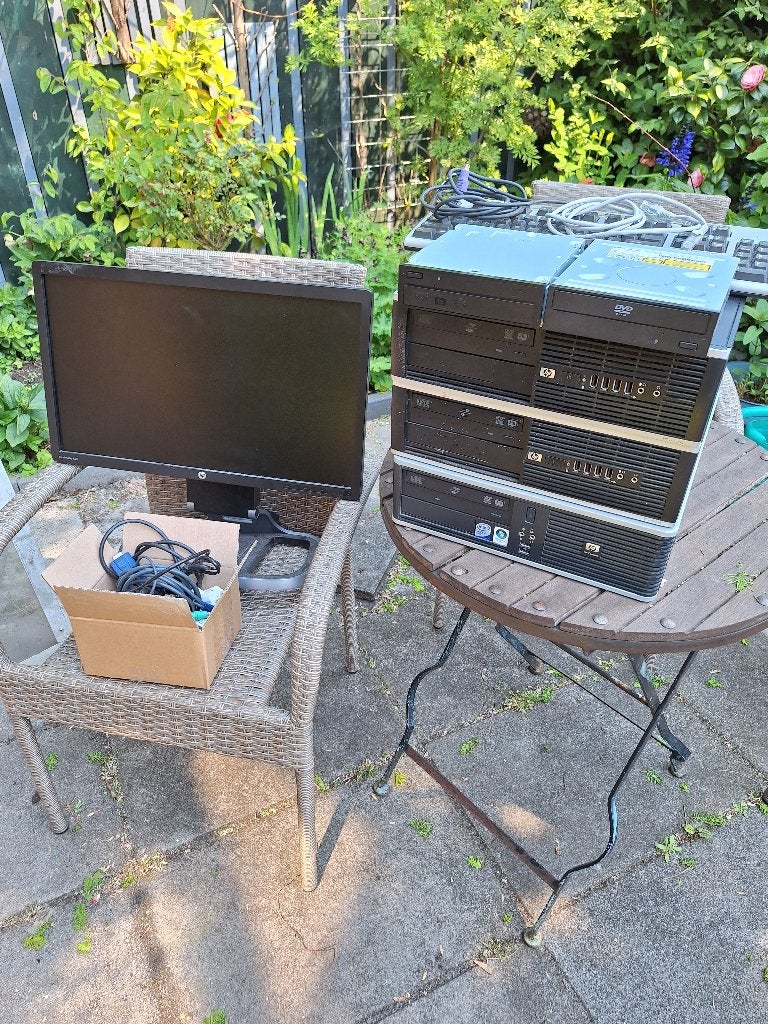 pc, Computers en Software, Desktop Pc's, Ophalen, Gebruikt, Diverse, 2 tot 3 Ghz