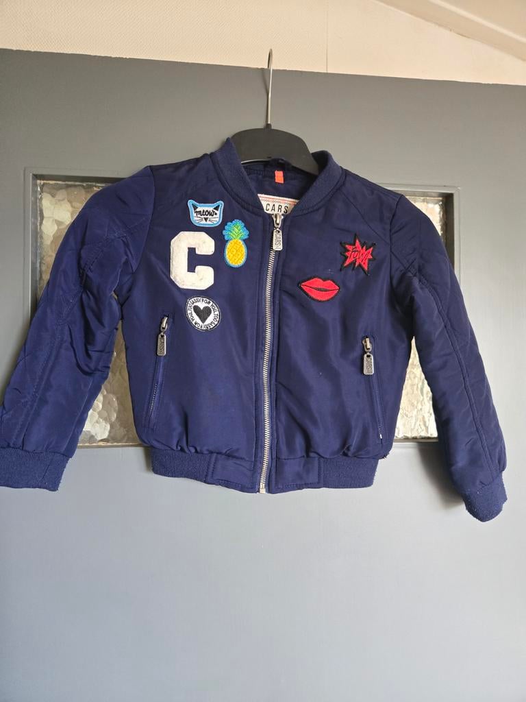 Stoere Cars Jeans bomberjack met patches - Maat 92, Ophalen of Verzenden, Zo goed als nieuw, Cars Jeans, Jongen of Meisje
