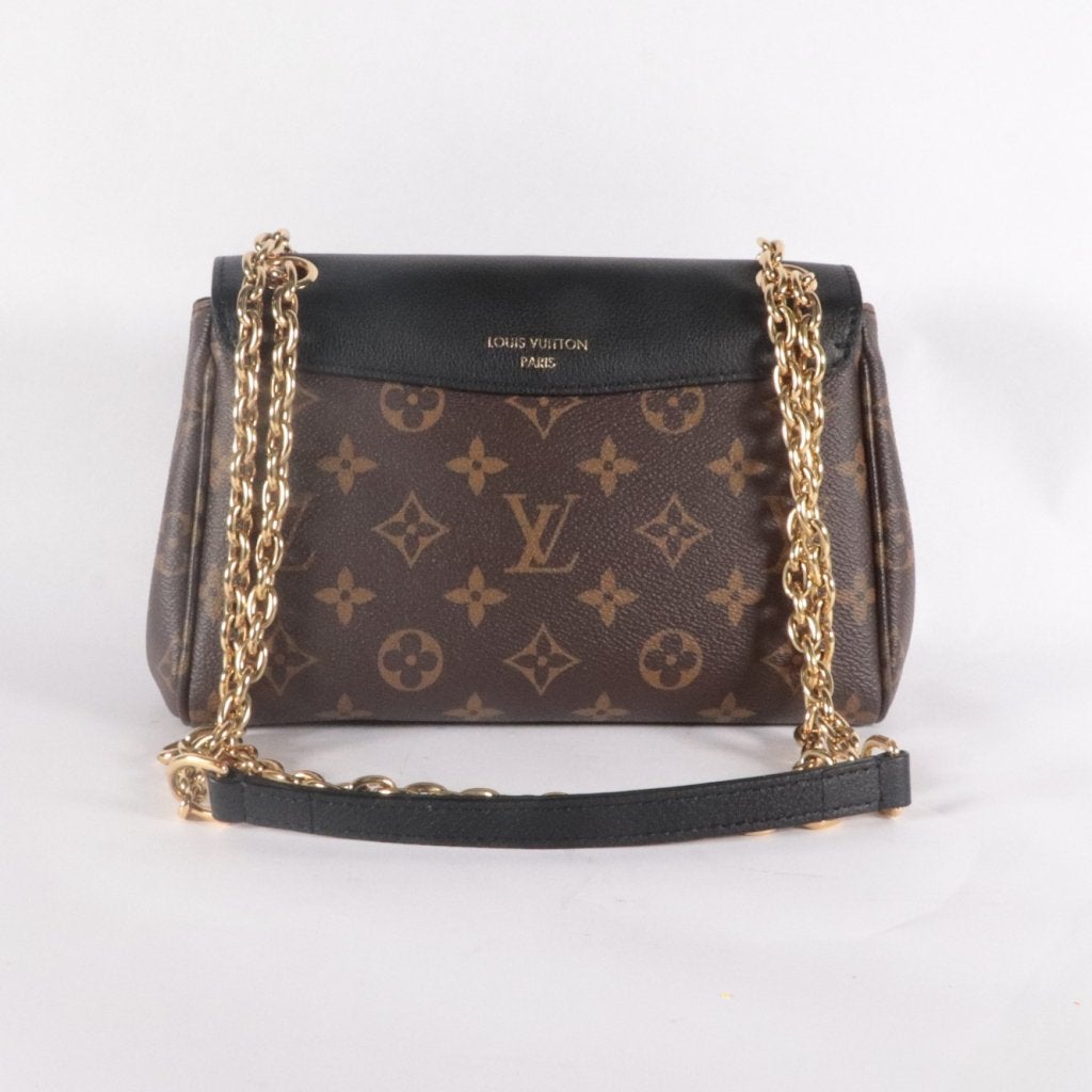 Louis Vuitton Saint Germain BB Handbag M26398, Louis Vuitton, Gebruikt, Support@louisvuitton.com, 2 Rue du Pont Neuf
75001 Paris
France
