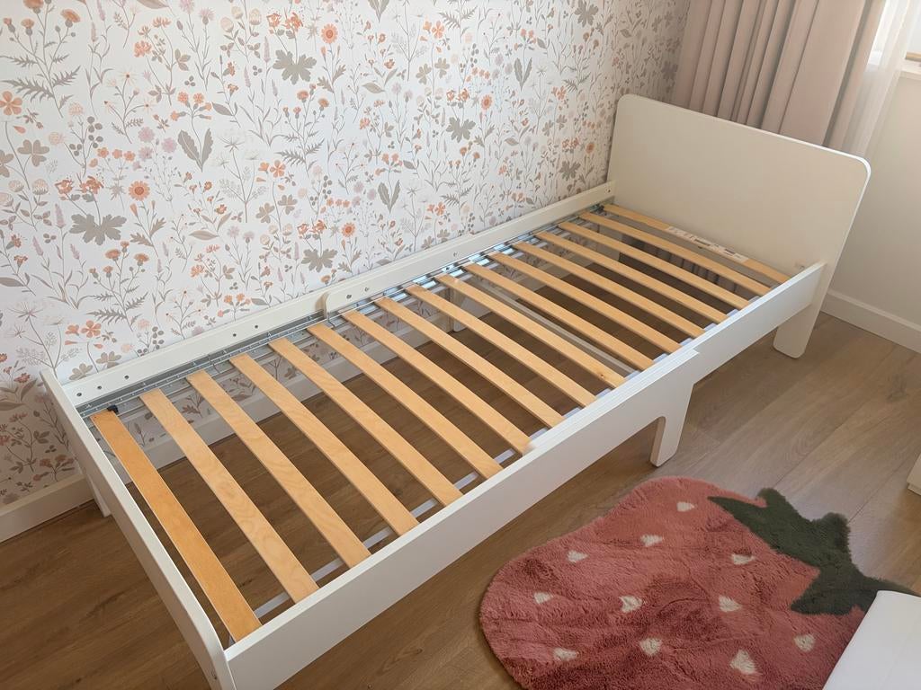 IKEA Meegroeibed met matras - Wit, Gebruikt, 70 tot 85 cm, Ophalen of Verzenden, Lattenbodem