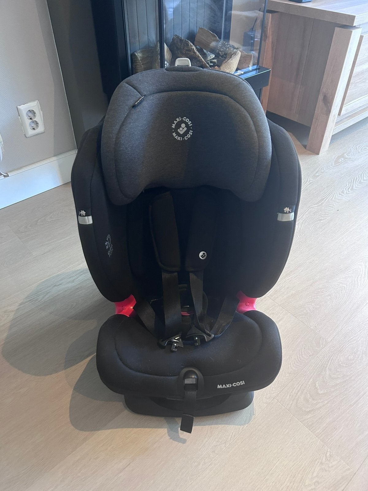 Maxi cosi titan plus autostoel, Kinderen en Baby's, Autostoeltjes, Ophalen, Zo goed als nieuw, Maxi-Cosi, Isofix