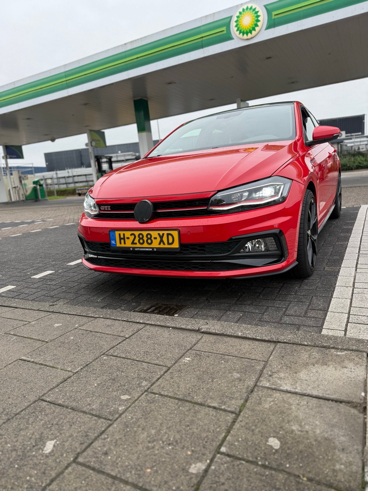 Volkswagen Polo 2.0 TSI 200pk 6-DSG 2019 Rood, Auto's, Stof, 4 cilinders, 1984 cc, 14 km/l