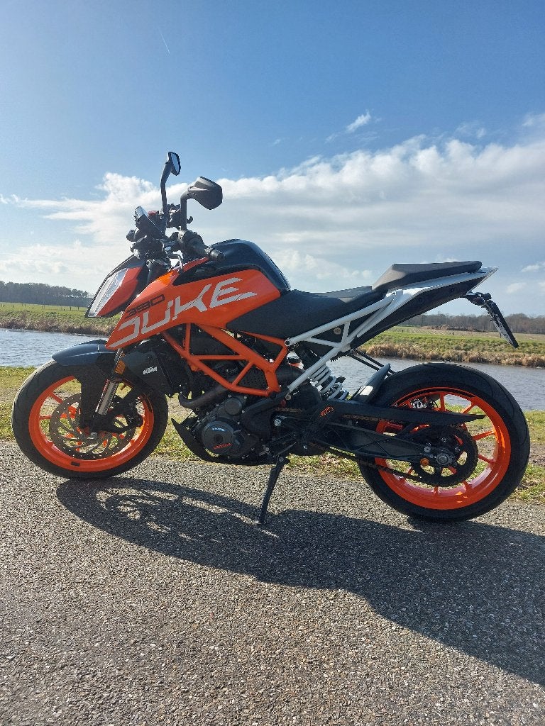 KTM Duke 390, Particulier, Minimaal motorrijbewijs A2, 1 cilinder, 12 t/m 35 kW