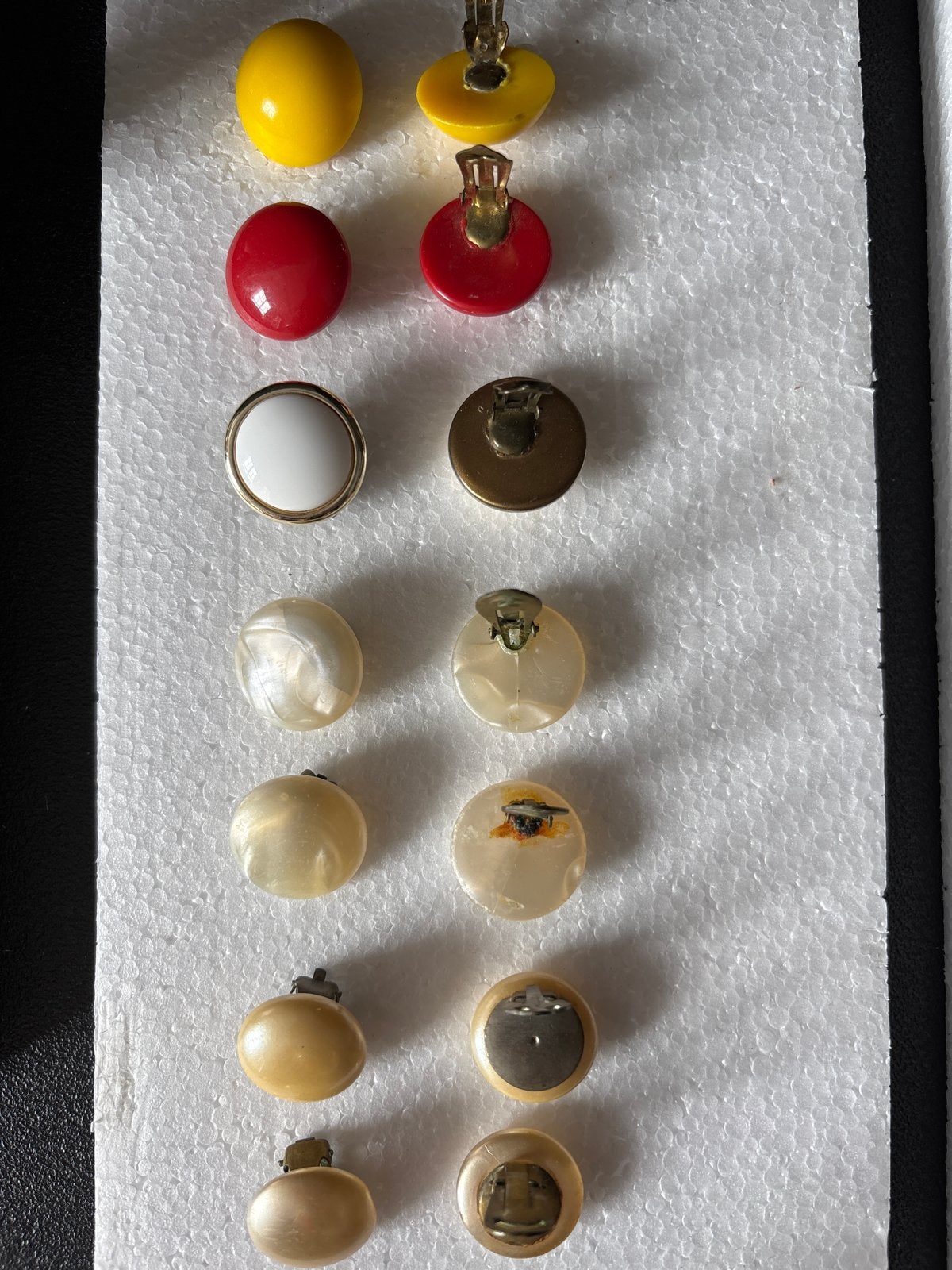 Vintage Oorbellen Clip-on 2,5 cm rond bol Diverse Kleuren, Overige materialen, Gebruikt, Overige kleuren, Ophalen of Verzenden