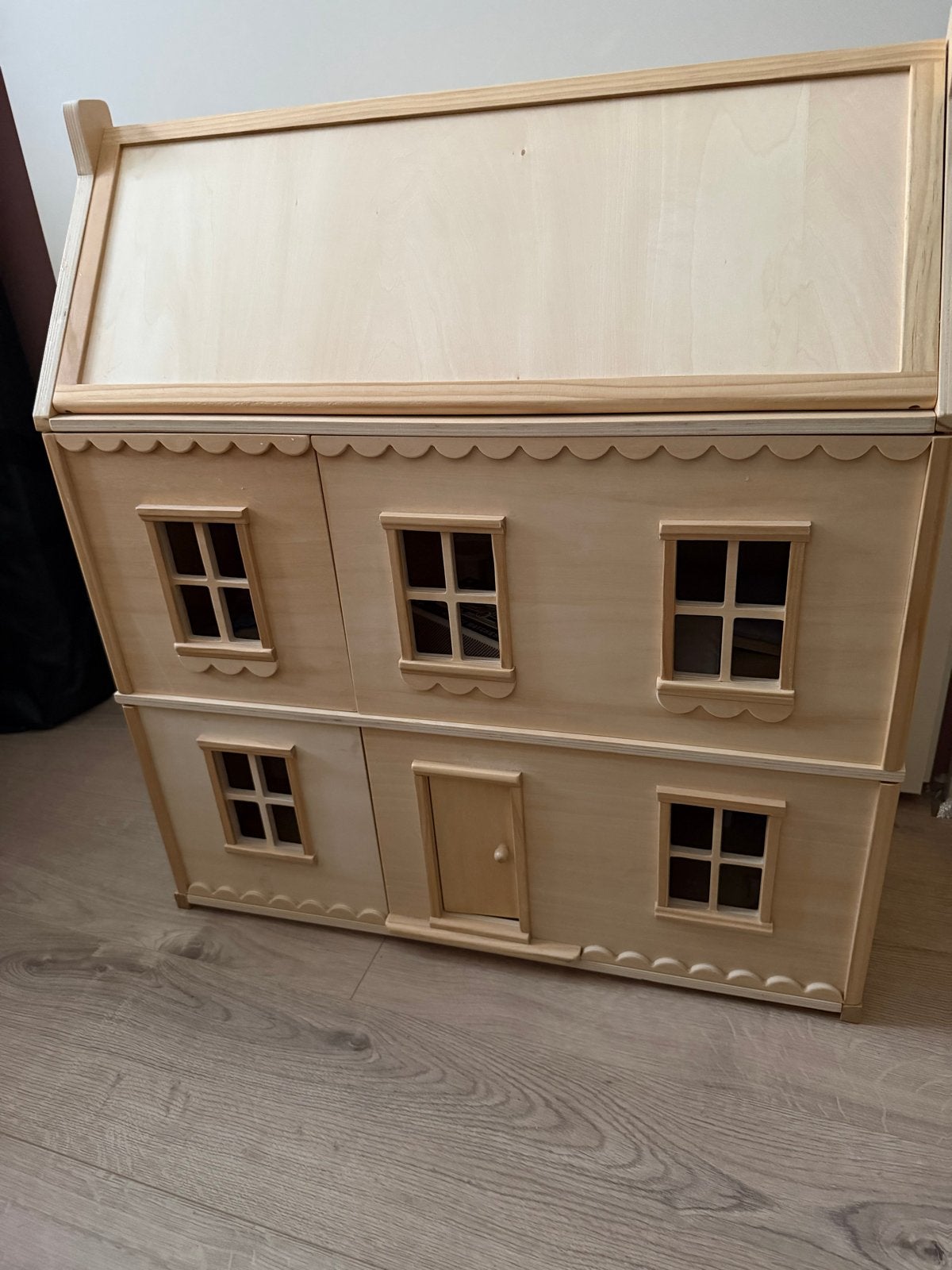 Petit Amelie poppenhuis met meubels, Ophalen, Zo goed als nieuw, Poppenhuis