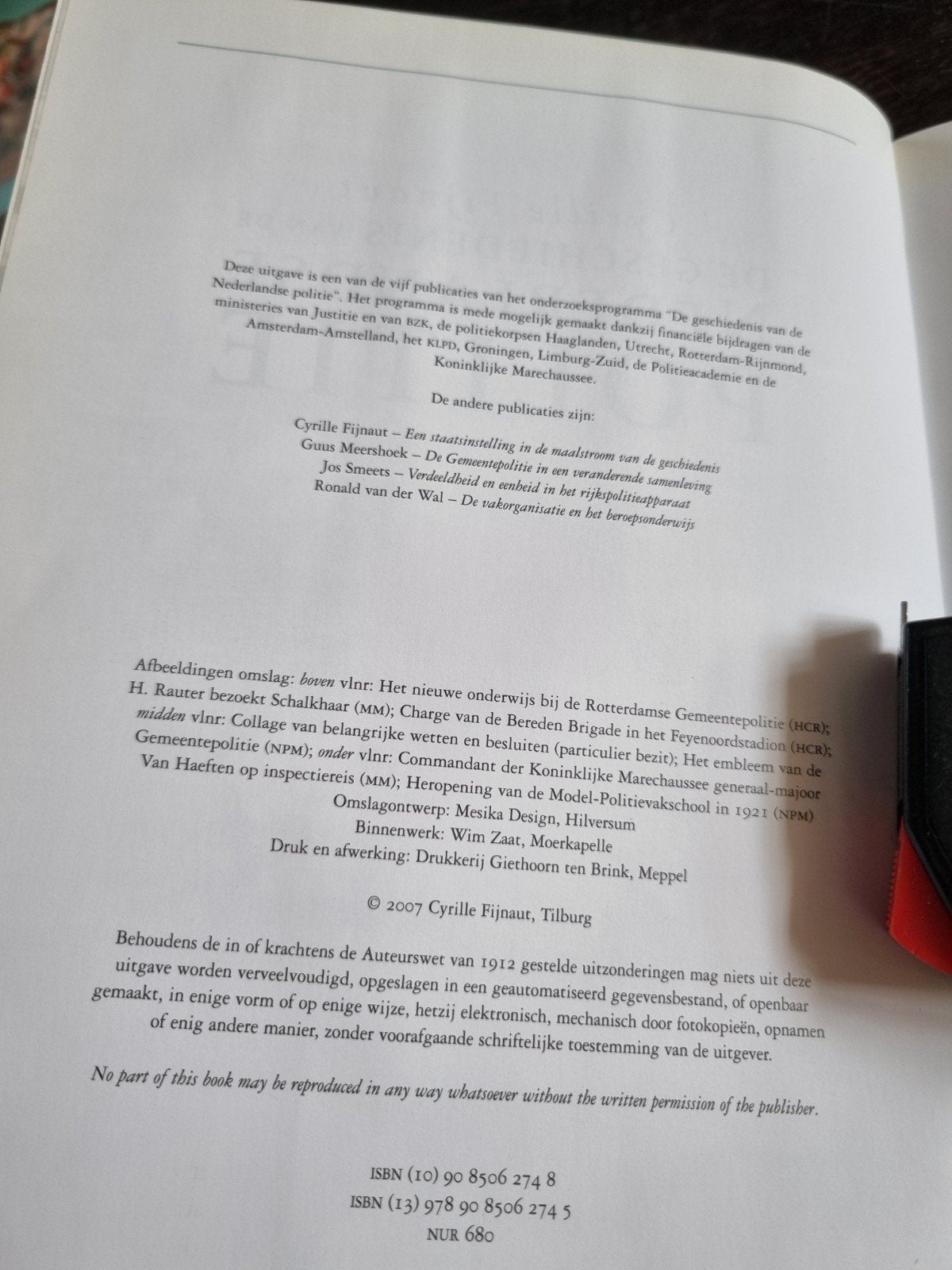 " DE GESCHIEDENIS van de Nederlandse Politie", Boeken, Ophalen of Verzenden, Zo goed als nieuw