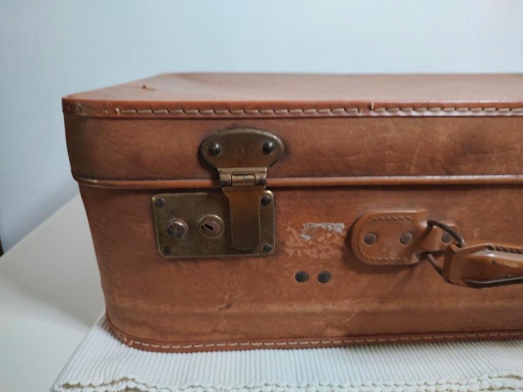 K465 VINTAGE jaren 50 koffer van geperst karton 60x39x18 cm, Sieraden, Tassen en Uiterlijk, Koffers, Overige materialen, Gebruikt