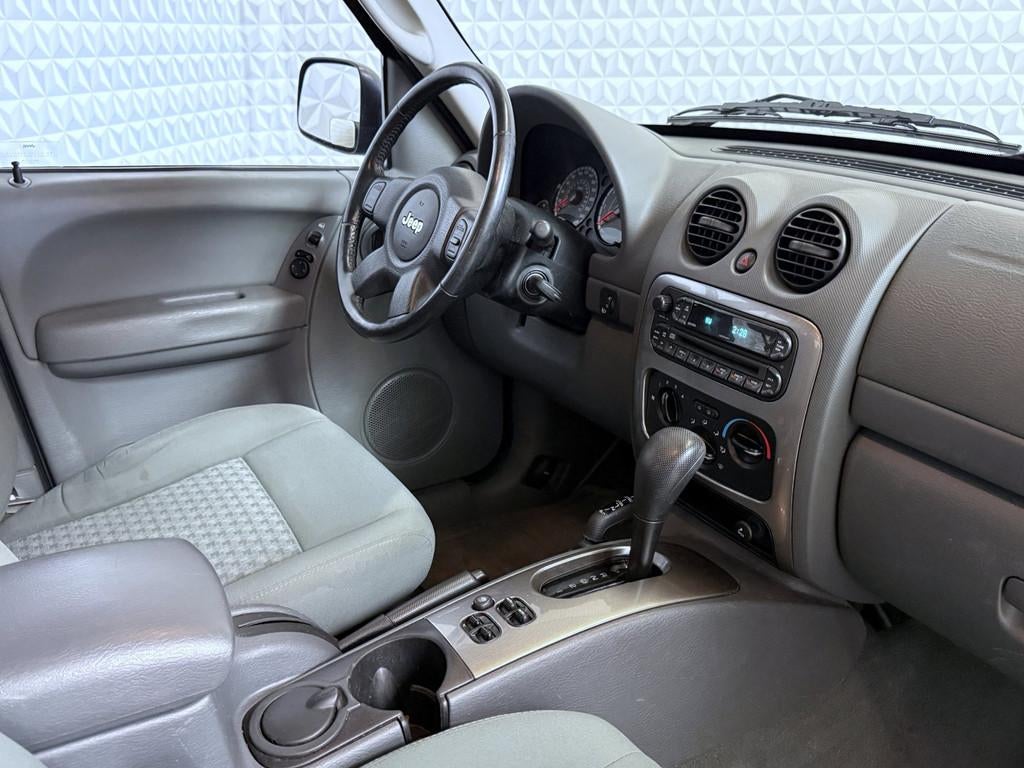 Jeep Cherokee 3.7 V6 Sport 4X4 AUTOMAAT / 165.000km (2008), Auto's, Jeep, Automaat, Gebruikt, 3360 kg, Origineel Nederlands
