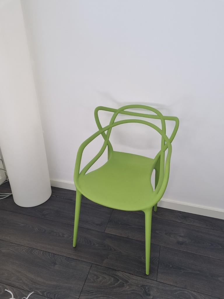 Kartell-stijl groene eetkamerstoel, Huis en Inrichting, Stoelen, Kunststof, Overige kleuren, Zo goed als nieuw, Eén