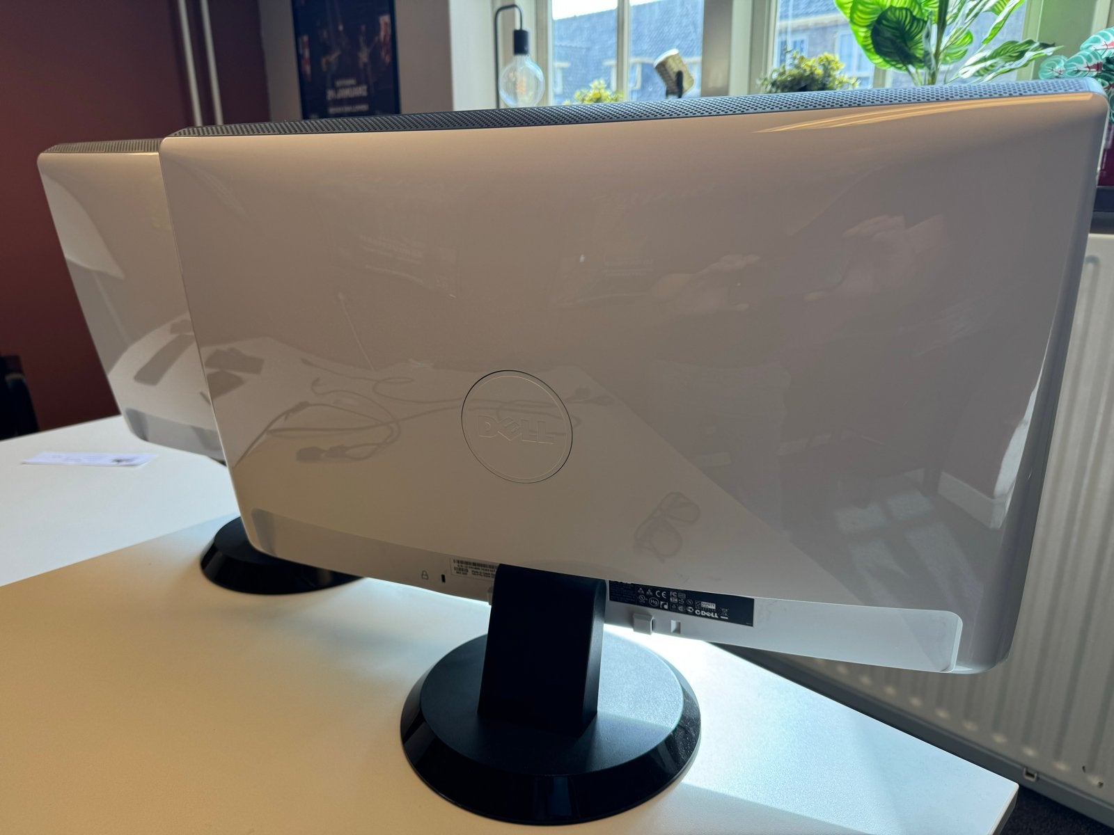 2 stuks - Dell ST2410b Monitor - 24 inch, Computers en Software, Monitoren, Ophalen, Gebruikt, Full HD, DVI