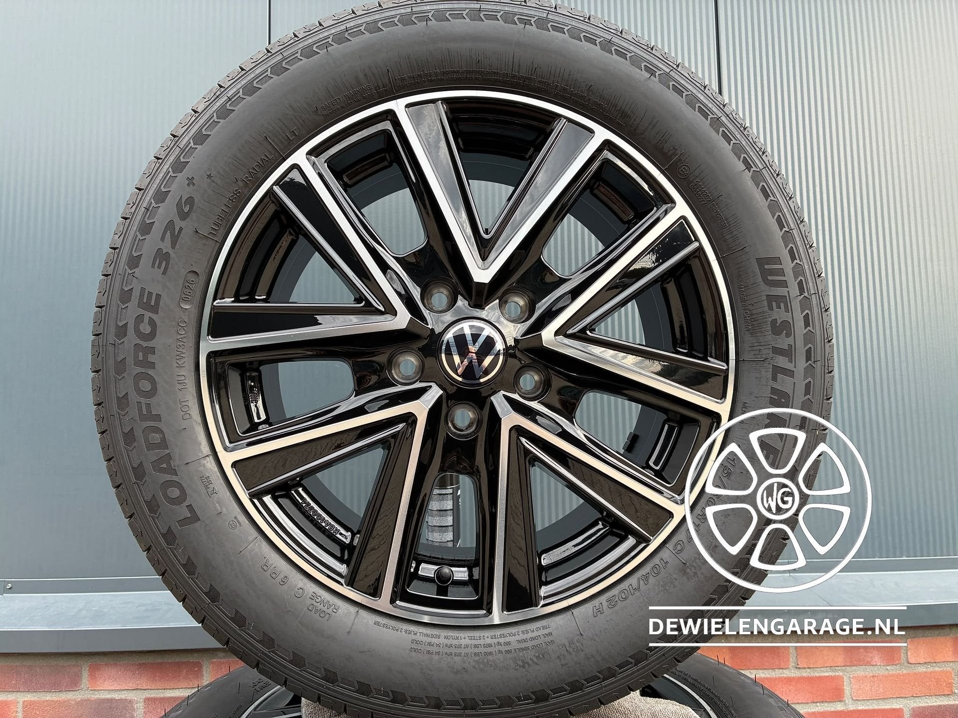 17 inch VW Transporter Bicolor Velgen + Banden NIEUW 5x120 T, -, -, Banden en Velgen, Nieuw