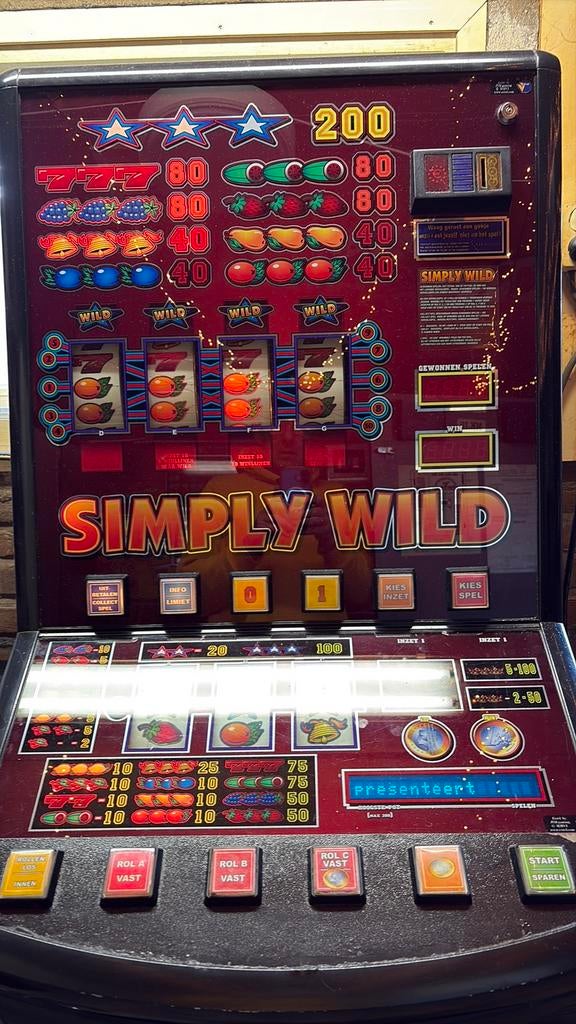 Simply Wild, Verzamelen, Automaten | Gokkasten en Fruitautomaten, Euro, Ophalen, Zo goed als nieuw, Met sleutels