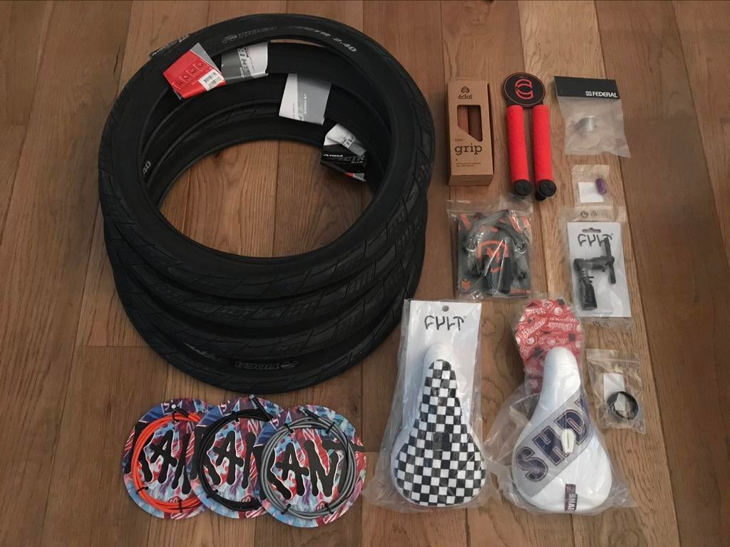 BMX crossfiets stuur pedalen zadel ketting handvatten banden, Velgrem, 20 tot 24 inch, Nieuw, Ophalen of Verzenden