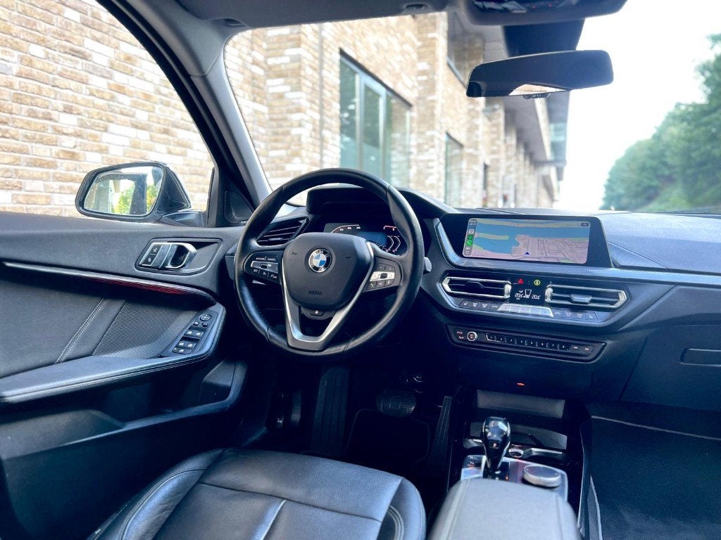 BMW 1-serie 118i Business Edition'21|Apple carplay & Android, Dealer onderhouden, 136 pk, 700 kg, Autonomous Driving