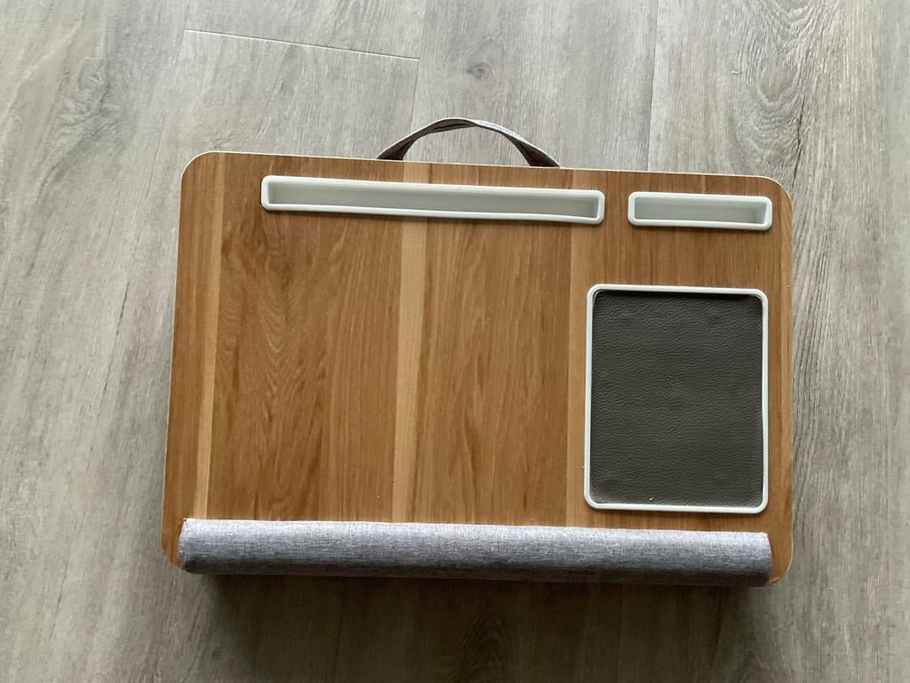 Nieuwe  laptopstandaard .Handig op je bureau., Ophalen of Verzenden, Nieuw