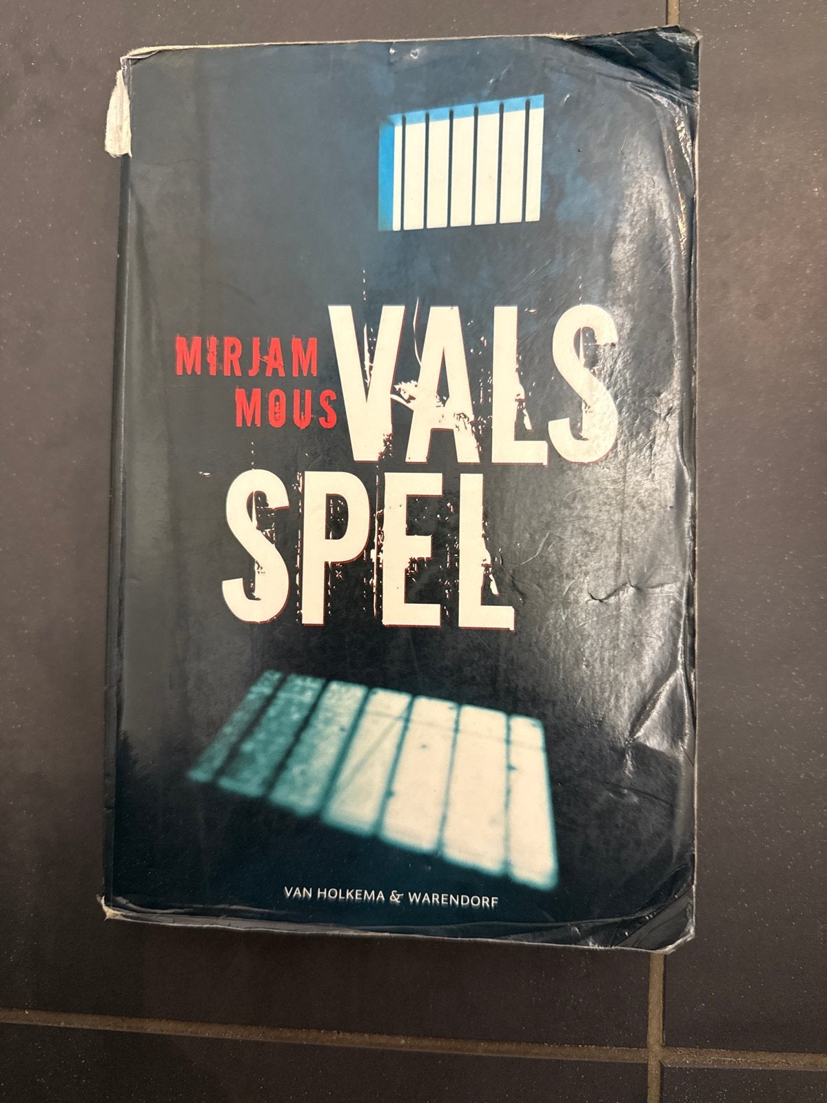 Mirjam Mous - Vals spel, Boeken, Gelezen, Mirjam Mous, Ophalen of Verzenden, Fictie