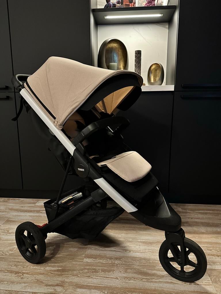 Thule Spring Buggy Roze met Reistas - Lichtgewicht & Compact, Kinderen en Baby's, Buggy's, Ophalen, Zo goed als nieuw, Overige merken