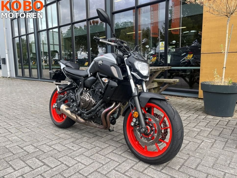 Yamaha MT 07 (bj 2020), Motoren, 2 cilinders, Bedrijf, Onbekend, YAMAHA