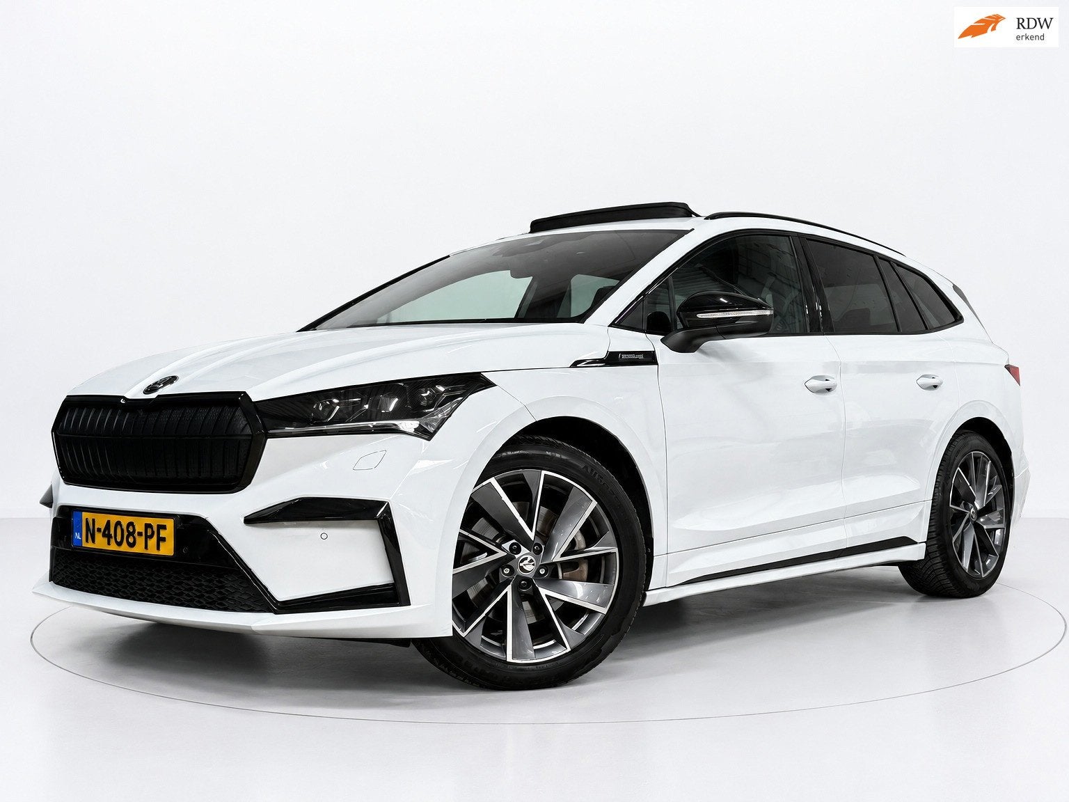Skoda Enyaq iV 80 Sportline Panoramadak Carplay Hud Led, Auto's, Automaat, Dealer onderhouden, Achterwielaandrijving, Gebruikt