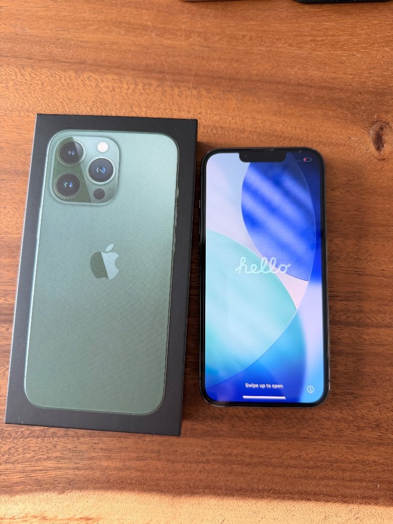 iPhone 13 Pro groen (inc hoesjes), Telecommunicatie, Mobiele telefoons | Apple iPhone, 128 GB, Ophalen of Verzenden, Zo goed als nieuw