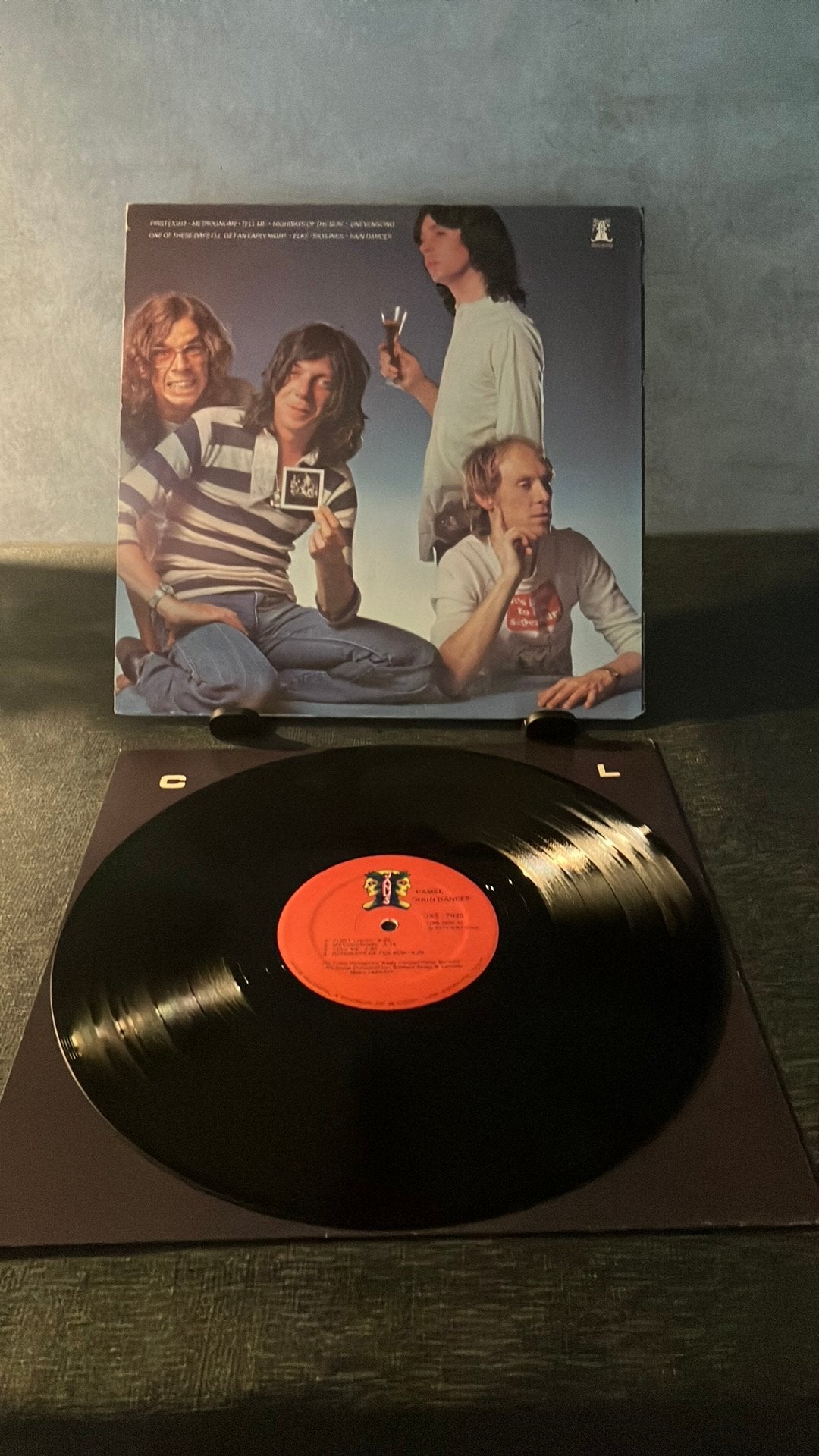 Camel. — Rain Dances, LP, Progressive Rock, Ophalen of Verzenden, Zo goed als nieuw