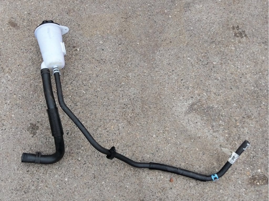 Ford F350 reservoir ps pomp 2011-2016, Auto-onderdelen, Besturing, Gebruikt, Ford motor company, Ford USA, P.O. Box 6248, Dearborn, MI 48126