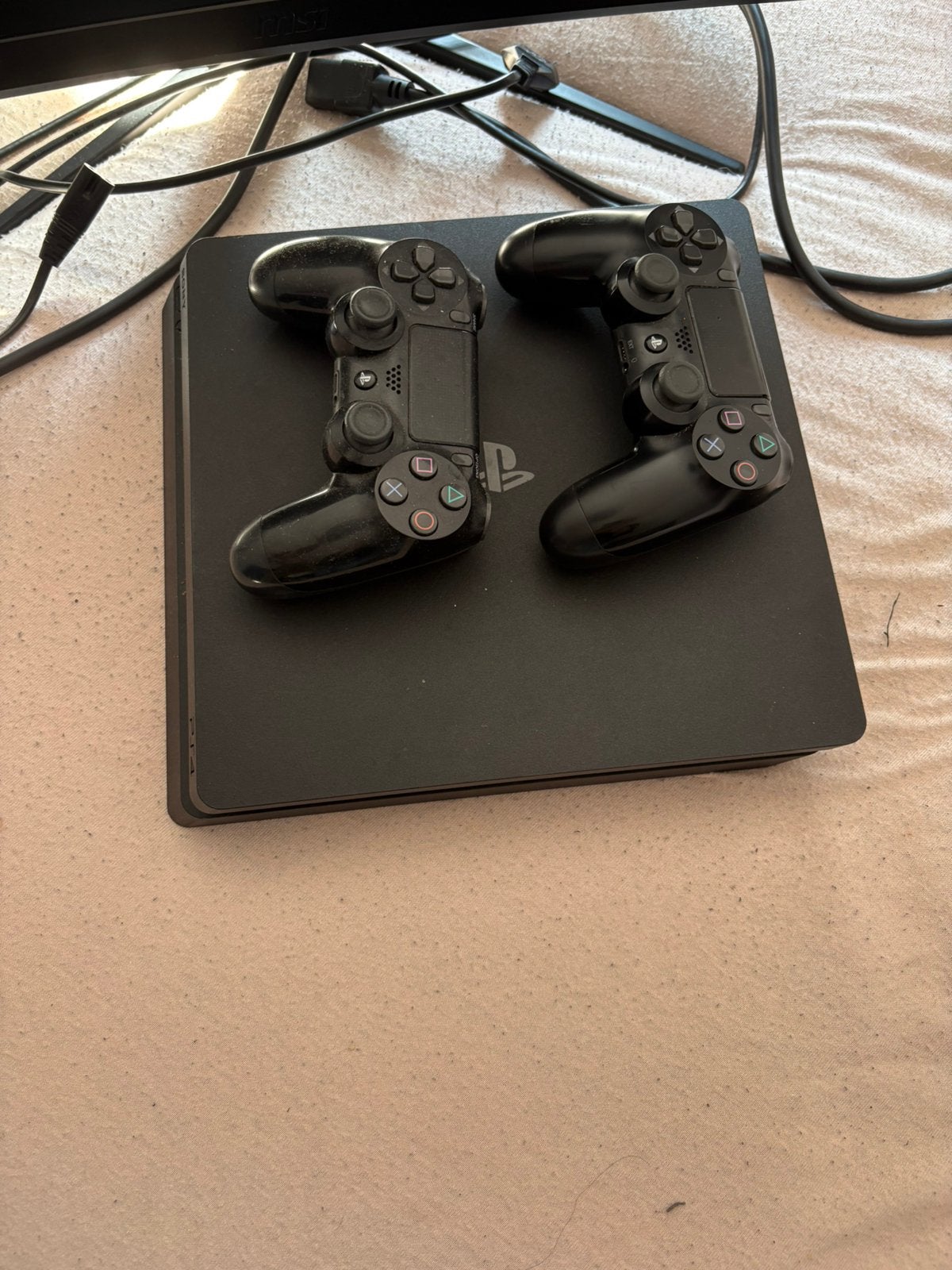 Monitor+ps4plus, Ophalen, Gebruikt, Met 2 controllers, Slim