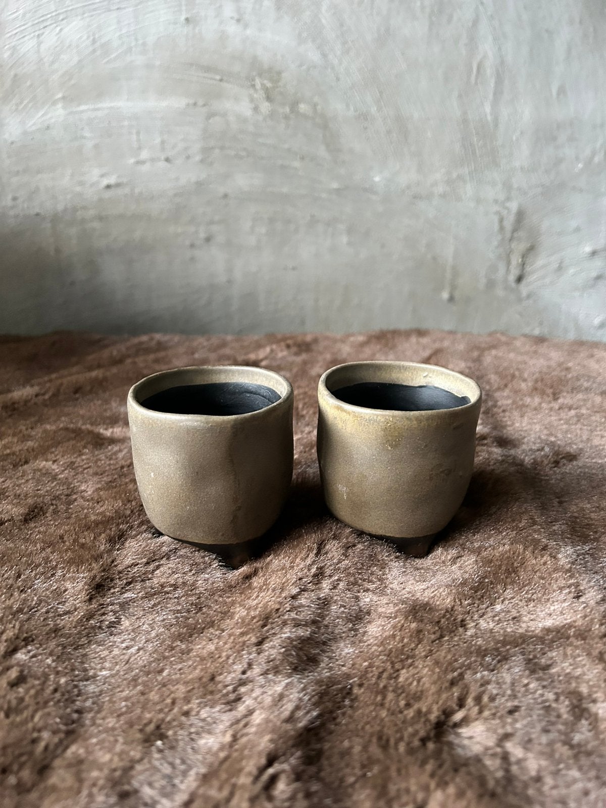 2 keramieken serveerpotjes / dipschaaltjes – set, Gebruikt, Rond, Binnen, Ophalen of Verzenden
