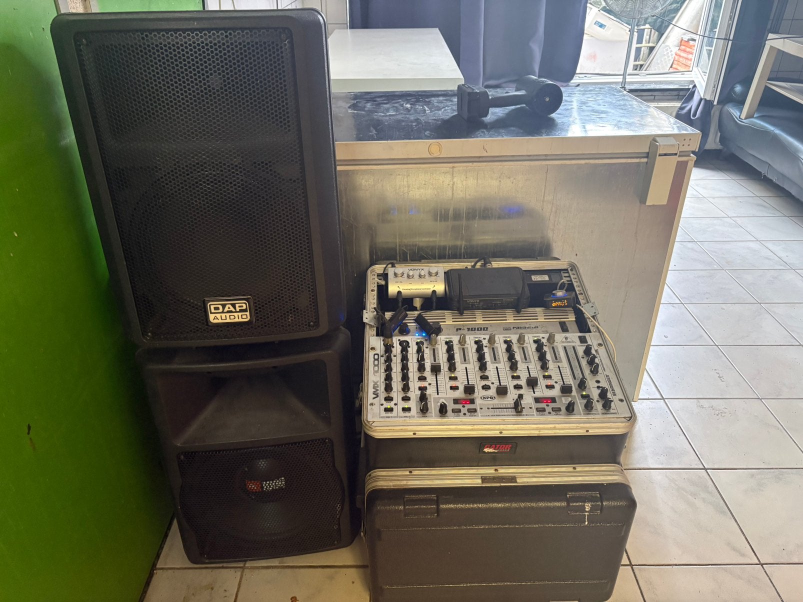 Dj set / muziek zet, Muziek en Instrumenten, Ophalen of Verzenden, Gebruikt
