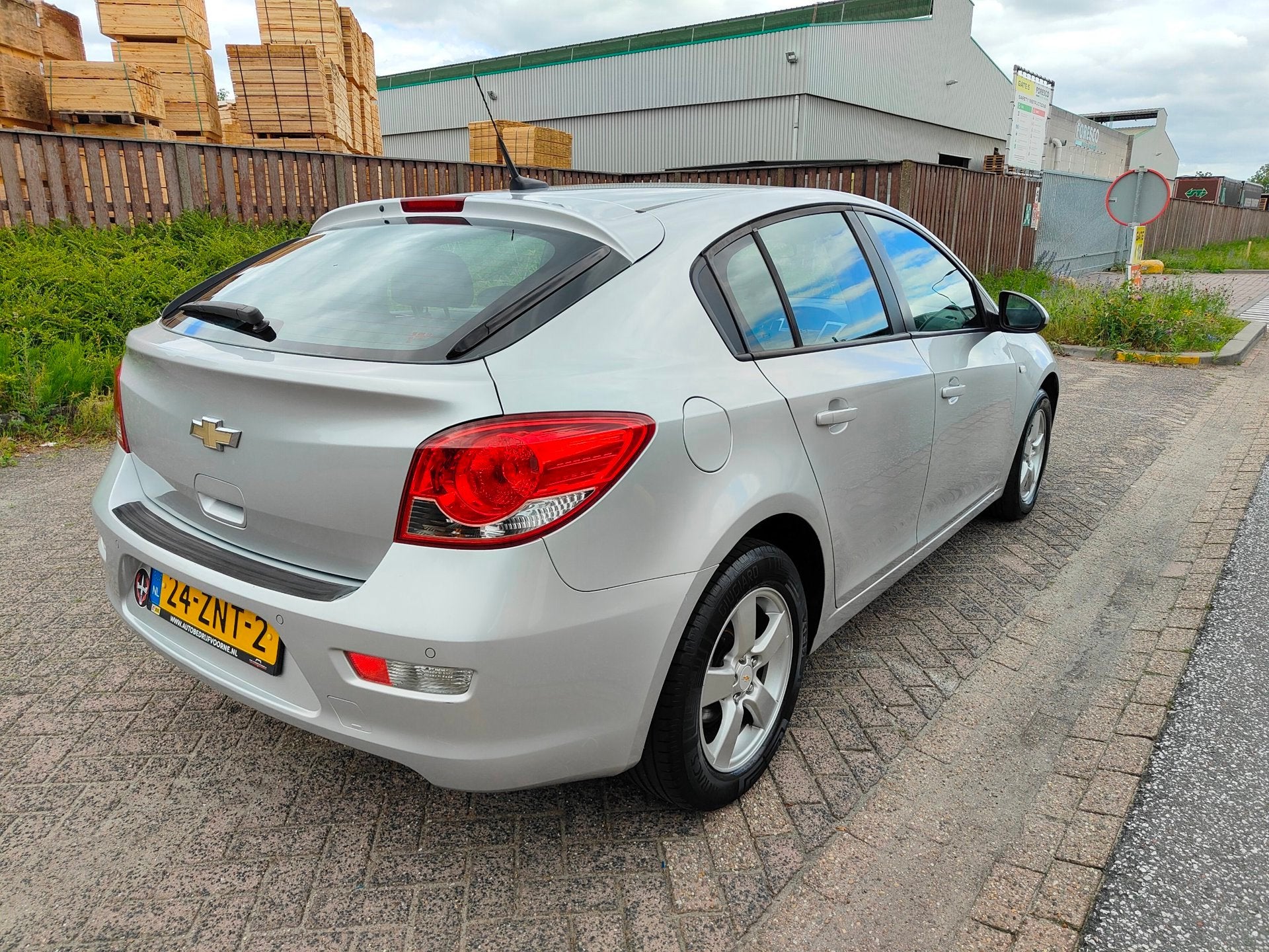 Chevrolet Cruze 1.6 LT ( Zeer mooie auto ), Auto's, Voorwielaandrijving, Euro 5, 4 cilinders, Origineel Nederlands