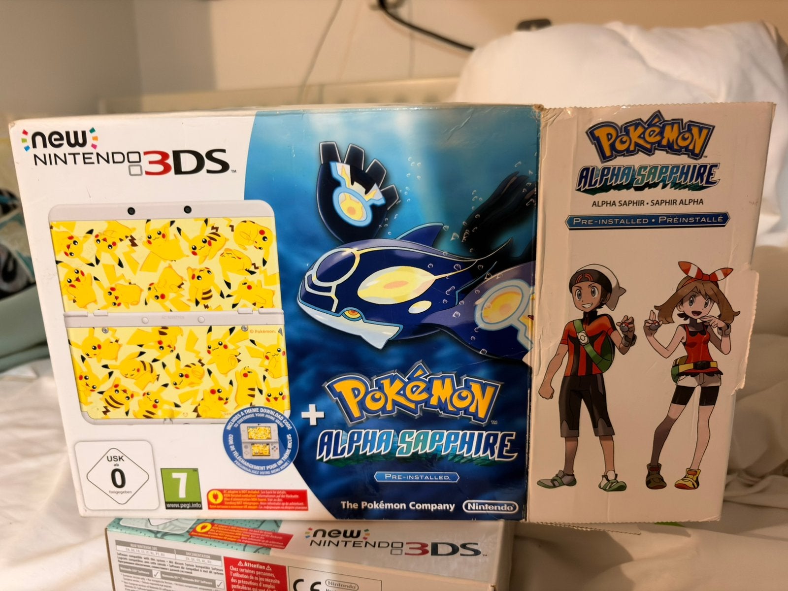 Nintendo New 3DS Pokémon Alpha Sapphire Pikachu Party, 1 speler, Ophalen, Zo goed als nieuw, Vanaf 3 jaar