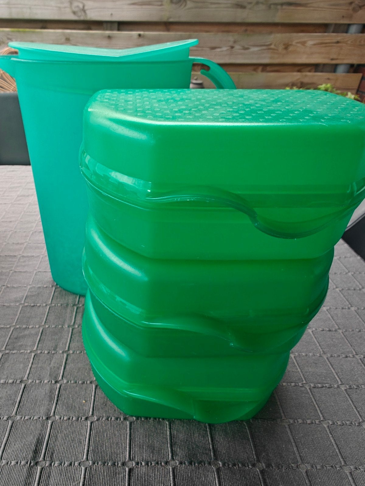 Tupperware set: kan 2.1L en 3 broodtrommels/bewaardozen, Bewaardoos, Ophalen of Verzenden, Zo goed als nieuw, Luchtdicht