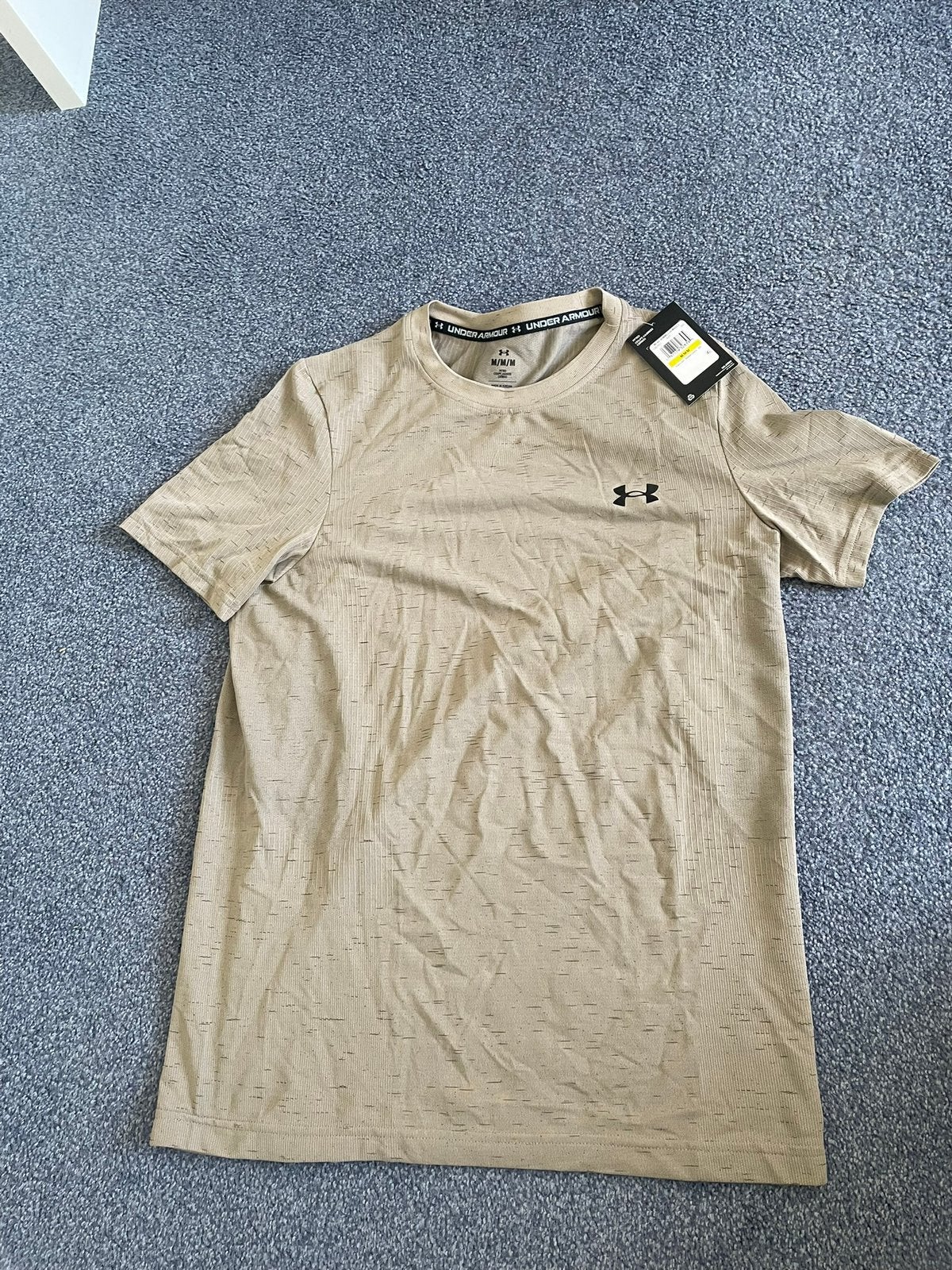 Under Armour shirt bruin M (Nieuw), Kleding | Heren, Ophalen of Verzenden, Zo goed als nieuw, Maat 48/50 (M), Bruin
