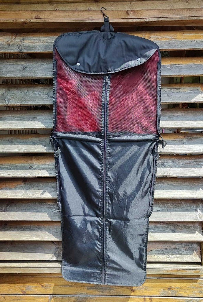 Uitvouwbare reistas voor pak of jurk, 30 cm of meer, Gebruikt, Zwart, Minder dan 35 cm