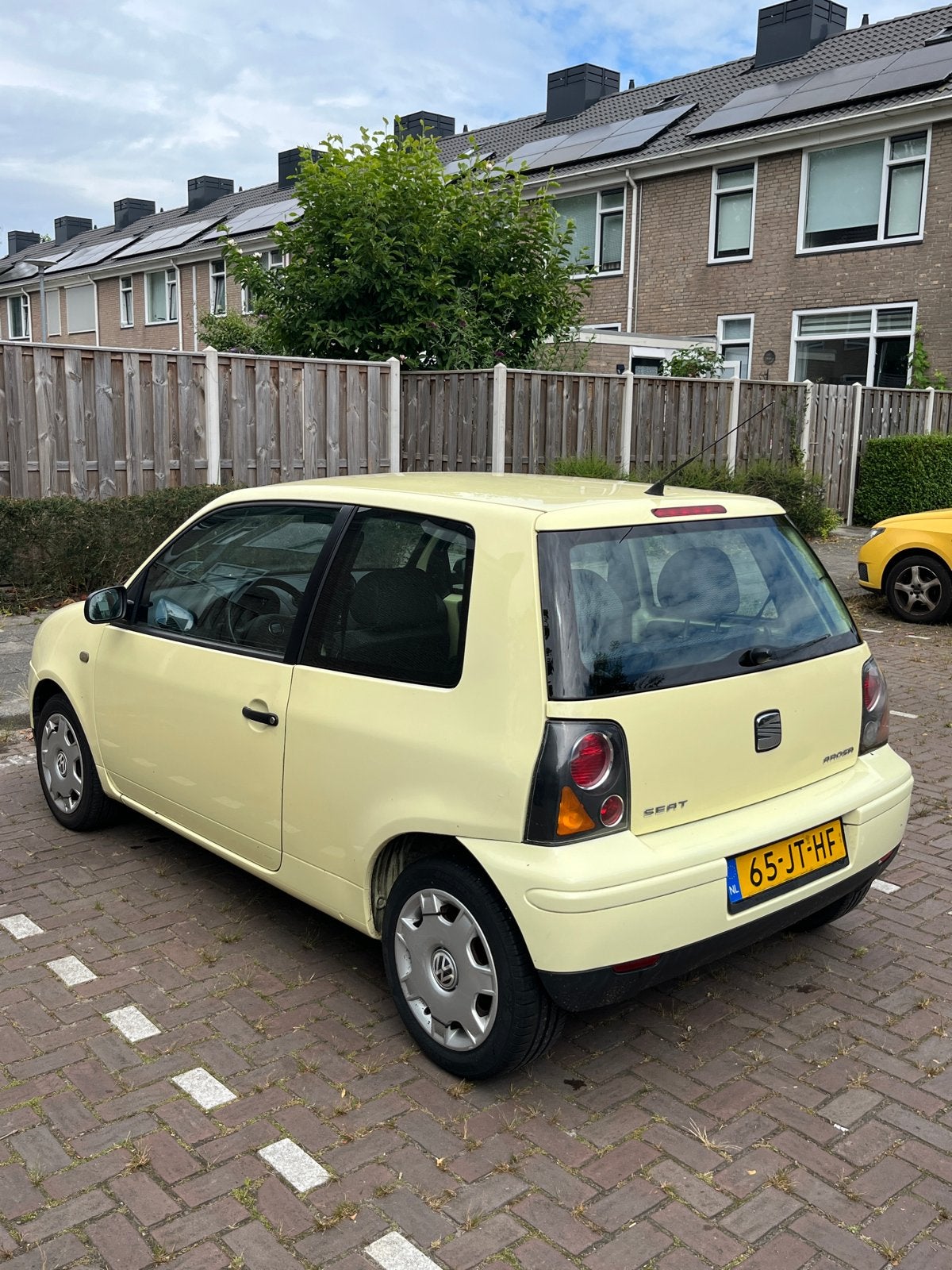 Seat Arosa 1.4 44KW AUT 2002 Geel, Auto's, 450 kg, 31 €/maand, 4 stoelen, 904 kg