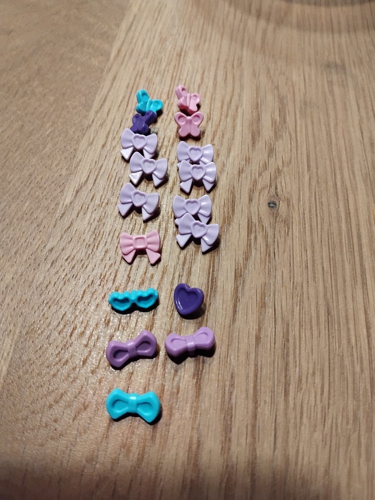 Lego 17 haarstrikjes hartjes en vlinders, Kinderen en Baby's, Ophalen of Verzenden, Zo goed als nieuw, Accessoire, Lego