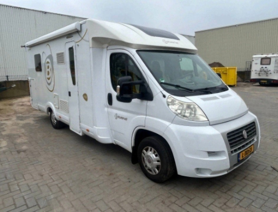 Bavaria T73 Half-integraal Camper - Ruim en Compleet, Caravans en Kamperen, Campers, Ringverwarming, Fiat, Tot en met 2, 7 tot 8 meter