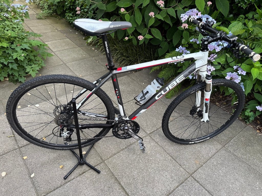 Cube Hybride Mountainbike, CLS Cross 54 CM, 28 inch, Gebruikt, Meer dan 20 versnellingen, Schijfrem