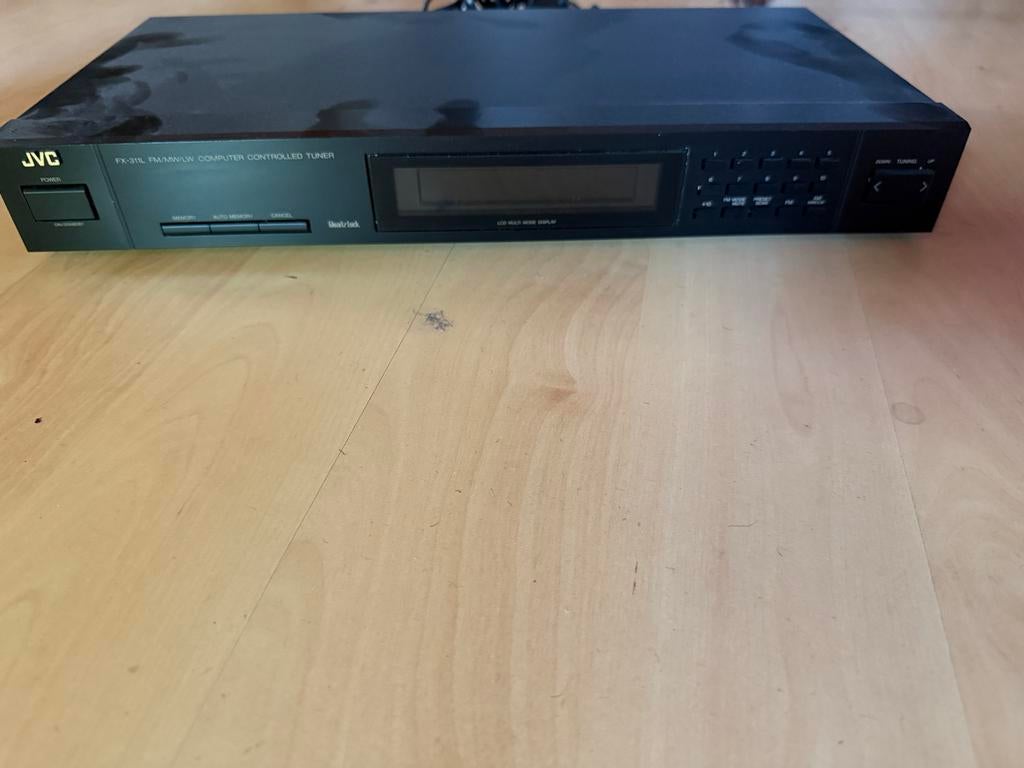 JVC FX-311L FM/MW/LW Computer Controlled Tuner, Audio, Tv en Foto, Tuners, Ophalen of Verzenden, Gebruikt, Analoog