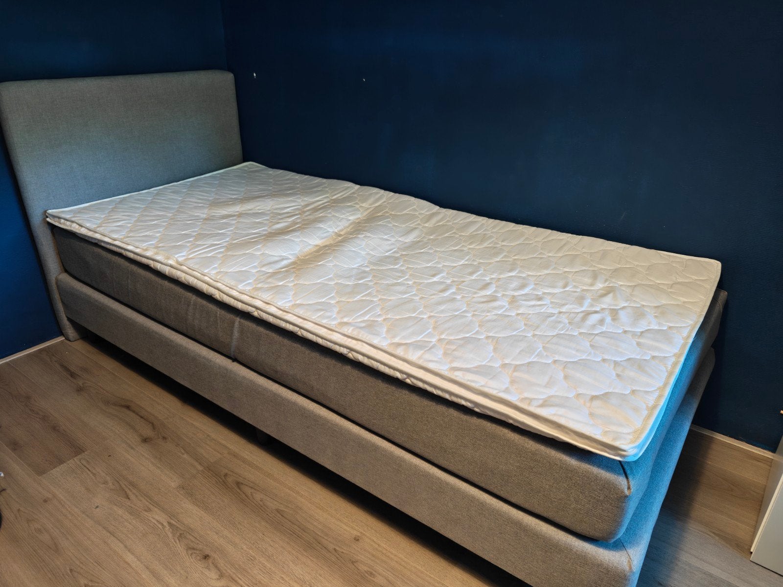 Beter Bed Cisano boxspring 90x200 met topper - zgan, 90 cm, Eenpersoons, Ophalen of Verzenden, Zo goed als nieuw