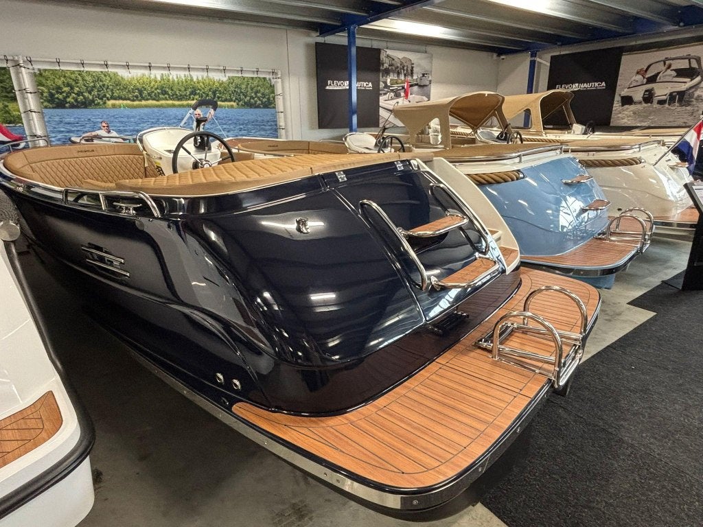Primeur 705 Tender + Motor naar keuze (prijs incl. 30PK), Tender, Primeur, Administratie@flevonautica.nl, Bilgepomp