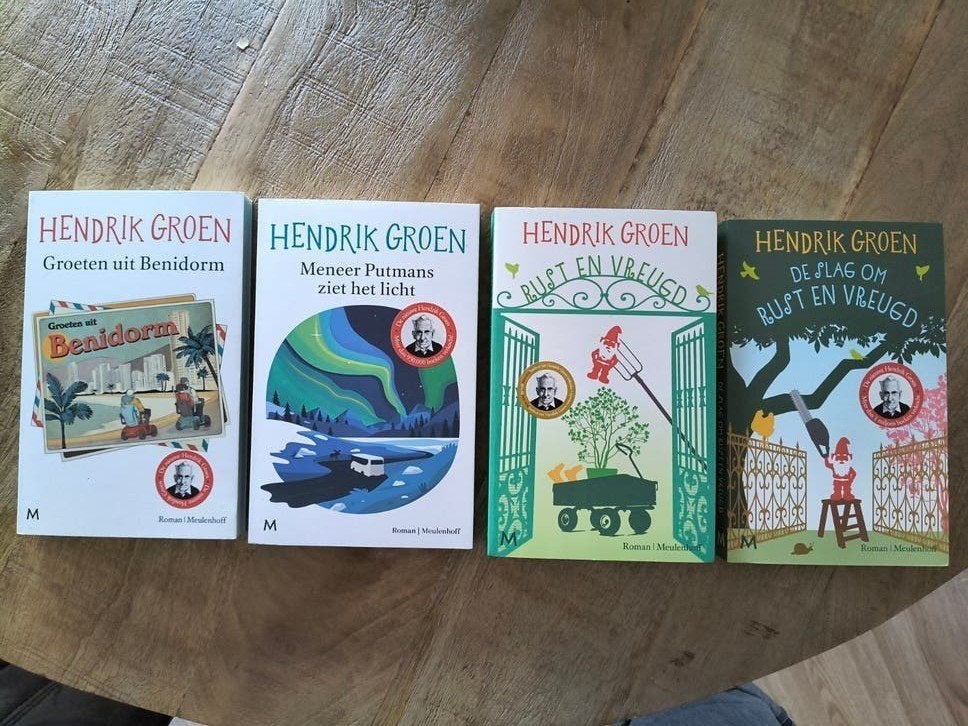 Hendrik Groen Boeken - 4-delige set, Boeken, Romans, Zo goed als nieuw, Nederland, Ophalen of Verzenden