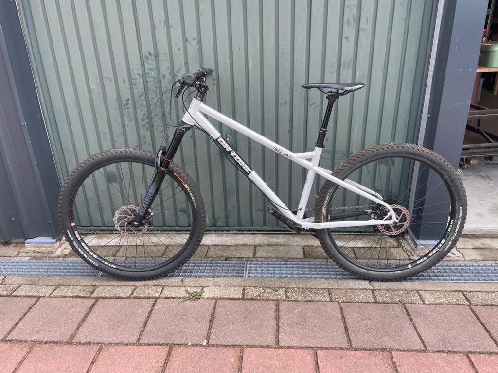 On one Hello Dave large, 57 cm of meer, Hardtail, Zo goed als nieuw, Schijfrem