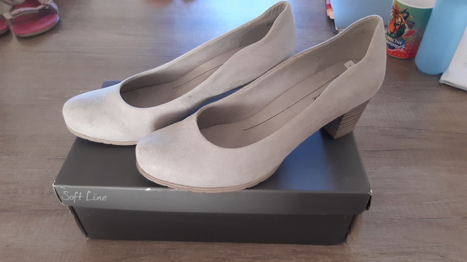 Dames pump maat 40, Ophalen, Pumps, Beige, Nieuw