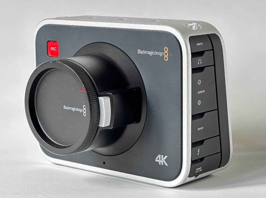 Blackmagic Production Camera 4K (EF Mount) & SDDs, body only, Ophalen, Gebruikt, Video
